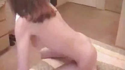 テーブルの上に二つのbrunettesクソ 女 見る av