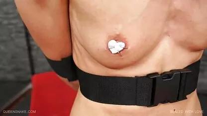 黒いレズビアンStrapon エロ 女 動画