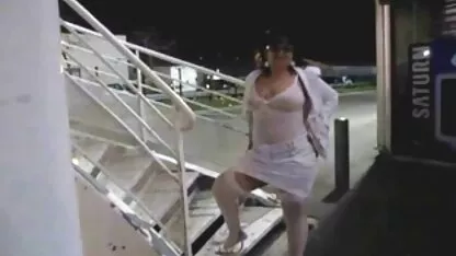 ぽっちゃりフレンド 女性 av 画像