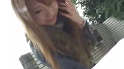 手コキでベッド 女 えろ 動画