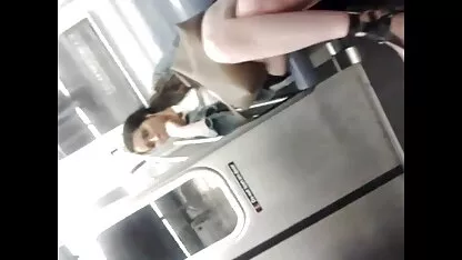 アジアバック 教師 av 動画